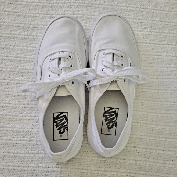 Vans White Shoes - Picture 2 of 4